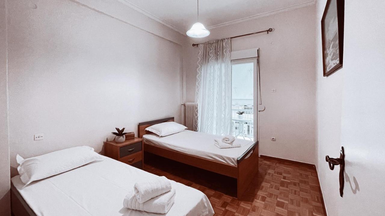 أثينا Vintage 2-Bedroom Apt In The Heart Of The City المظهر الخارجي الصورة